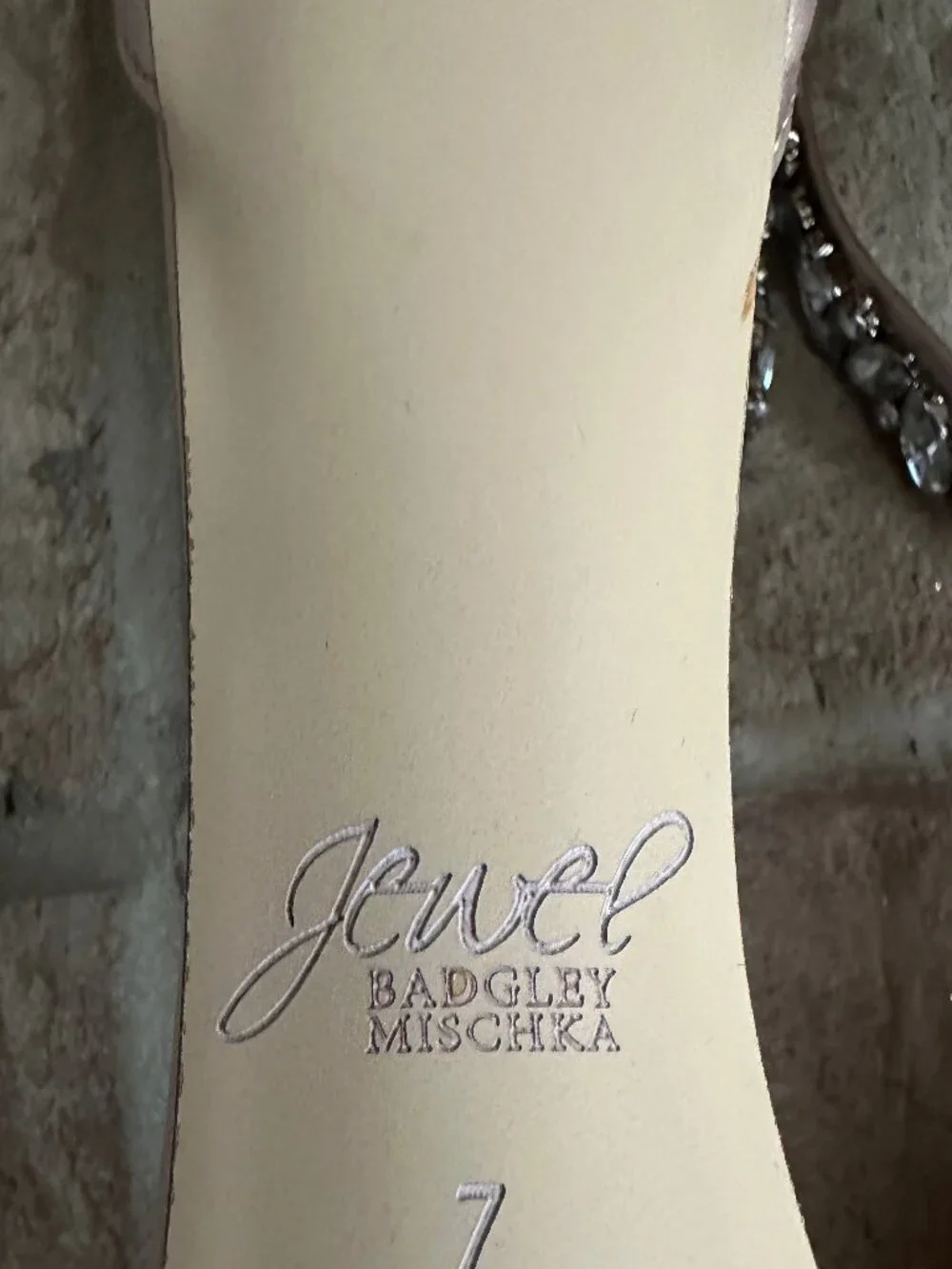 Badgley Mischka Champayne 3" heel with Silver Jewels size 7 - Picture 3 of 7